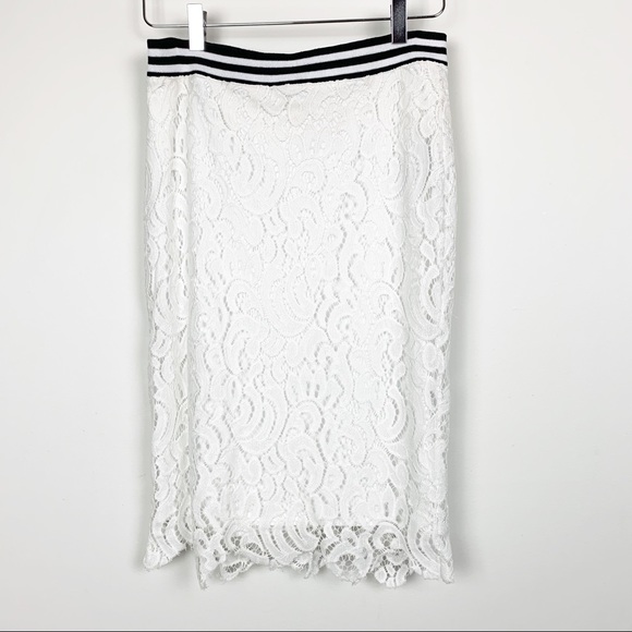 GUESS | White Lace Skirt Scalloped Hem M - Picture 1 of 8